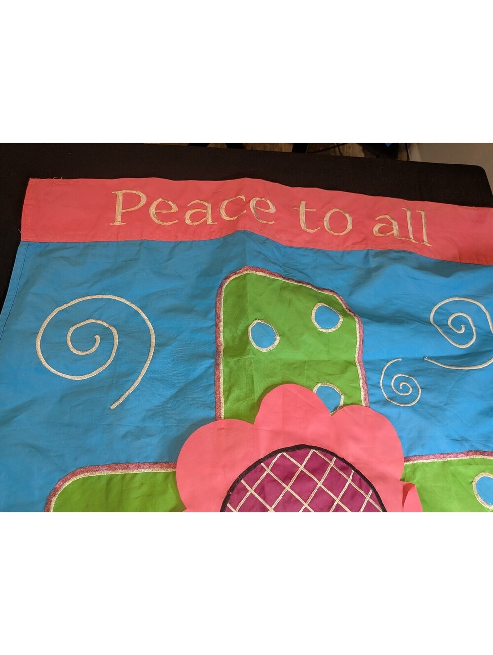 eace To All Who Enter Applique Fabric Wall Hanging Blue Green Pink Flower